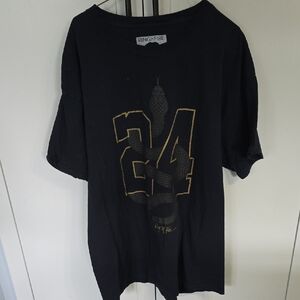 Ring Of Fire Black Graphic T-Shirt with Gold Snake Design Size L